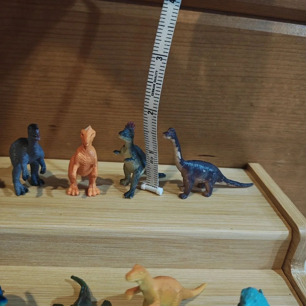 15 Piece Dinosaur 2